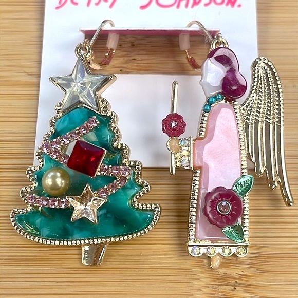 Brand New Betsey Johnsons Mismatch Christmas Tree & Angel Drop Earrings - Picture 3 of 11